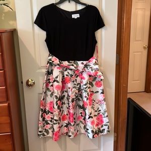 NWT Women’s ELLE Cap Sleeve Garden Party Dress XL